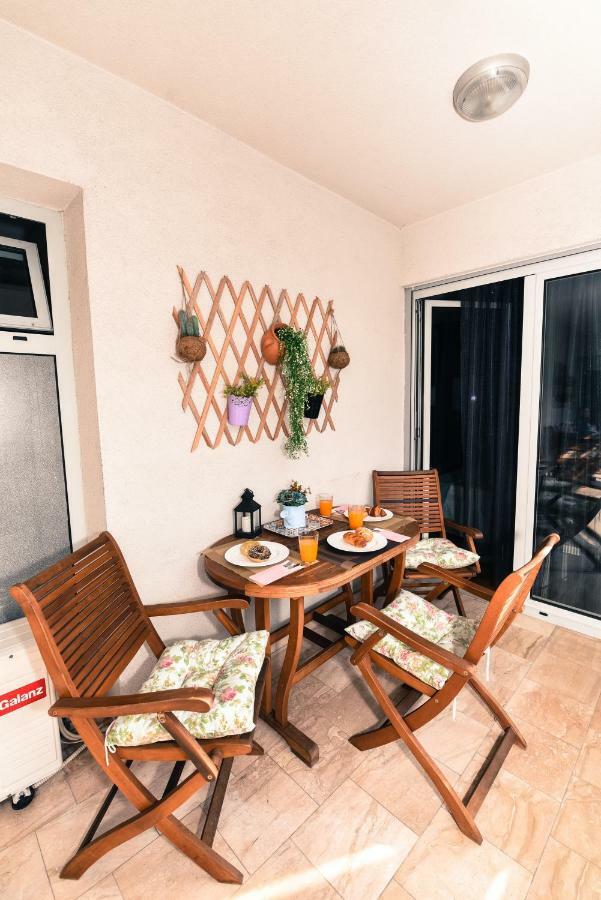 Marilyn Apartment Будва Екстериор снимка